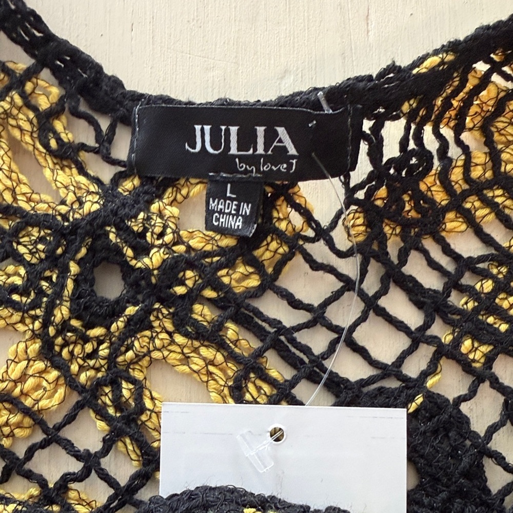 Floral Crochet Crop Top in Black and Yellow - Picture 10 of 14